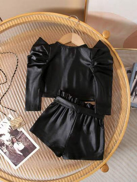 SHEIN طقم جاكيت وشورت مصنوع من جلد البو أسود للفتيات الصغيرات بأكمام غيغوت، 2 قطعة, خريف وشتاء