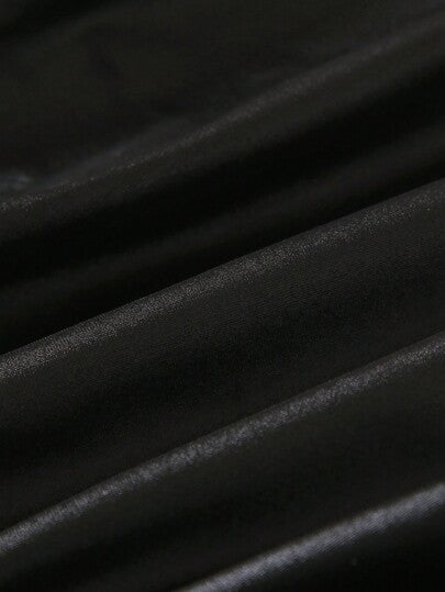 SHEIN طقم جاكيت وشورت مصنوع من جلد البو أسود للفتيات الصغيرات بأكمام غيغوت، 2 قطعة, خريف وشتاء