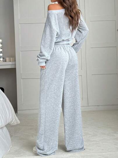SHEIN EZwear مجموعة ملابس علوية قصير كتف منخفض وبنطلون واسع الساق كاجوال 2قطعة، أساسي لون واحد ياقة غير متماثلة، ربيع وخريف