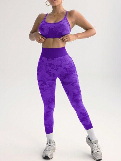 Yoga Basic ست رياضي للنساء طقم سترة نوم وبنطلون رياضي منسوج بدون تفاصيل