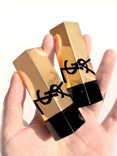 Yves Saint Laurent [ميني] روج بيور كوتور ساتان لون أحمر الشفاه #RM 1.3 جرام طويل الأمد ، مرطب ، لا يبهت. روج بيور كوتور يقلب لعبة الساتان مع صيغة جديدة ، تعبئة كوتور جديدة ، ومجموعة درجات لون جديدة مصممة بخبرة. قاعدة رعاية الشفاه الممتصة بنسبة 80٪...