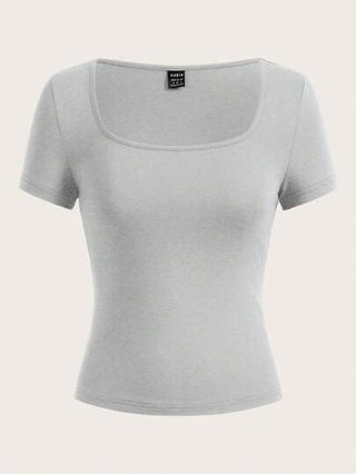 EZwear 3 قطع/مجموعة بلوزات تي شيرت نسائية ضيقة ذات أكمام قصيرة وياقة مستديرة وقصيرة البنطلون للمقاسات الكبيرة مناسبة للصيف