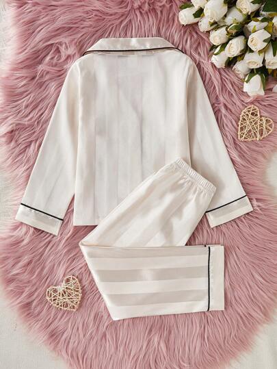 SHEIN Genkimix Kids طقم فتاة صغيرة كاردجان أكمام طويلة مخطط باللون الرغوي ،وسروال منزلي ، قطعتان