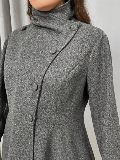 SHEIN Privé معطف صوف أسمنتي أنيق وعصري للمرأة ذات الحجم الكبير، ذو تصميم متناسق وغير متماثل مناسب للمناسبات البسيطة والخروجات الأنيقة في فصل الخريف والشتاء