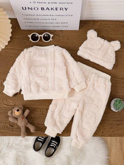 SHEIN Vintaside Kids مجموعة مكونة من 3 قطع لأطفال الرضع البنين والبنات من الجنسين تشمل: بلوزة كنزة بشعار الدب ثلاثي الأبعاد، بنطلون كنزة مطري ، قبعة بأذنين ثلاثية الأبعاد. مجموعة جميلة ودافئة مناسبة لارتداء الأطفال في الطقس البارد للخروج أو الاستعمال اليو