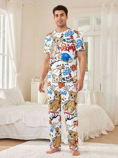 CoupledUp مجموعة نوم قصيرة الأكمام مطبوعة بالدب والحروف للرجال
