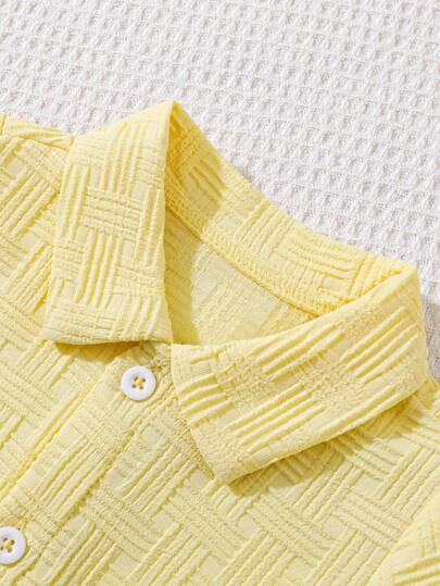 SHEIN Vintaside Kids طقم بنطلون وقميص ذو ملمس للأطفال الصغار الأولاد، طقم ملابس عصري 2 قطعة