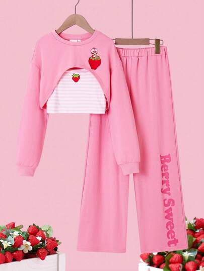 ملابس بناتي Strawberry Shortcake X  طقم بناطيل وبلوزات كاجوال للبنات المراهقات بطراز Y2K عبارة عن 3 قطع: ملابس علوية كروب فضفاضة بطبعة فراولة ، ملابس علوية كامي مخطط ، وبناطيل بطبعة حرفية