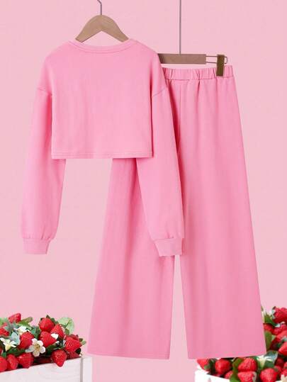 ملابس بناتي Strawberry Shortcake X  طقم بناطيل وبلوزات كاجوال للبنات المراهقات بطراز Y2K عبارة عن 3 قطع: ملابس علوية كروب فضفاضة بطبعة فراولة ، ملابس علوية كامي مخطط ، وبناطيل بطبعة حرفية