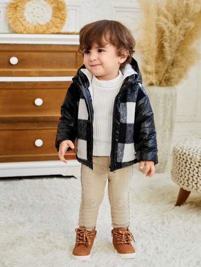 SHEIN معطف واق للبنين الرضع+ 2 سنة مبطن بالخيوط الحرارية مع غطاء، مفرود وسميك ودافئ للبرد الخارجي في درجات الحرارة من 0 إلى 10 درجة مئوية خلال فصل الشتاء