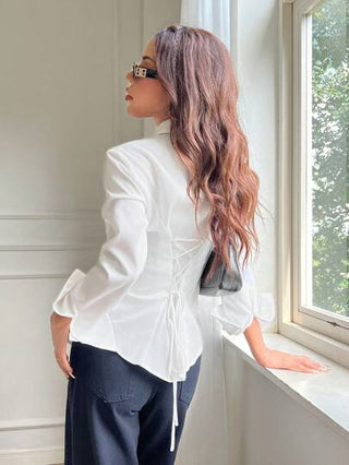 EZwear قميص كاجوال بأكمام طويلة ذو لون واحد وتصميم أزرار أمامية للسيدات قطعة واحدة