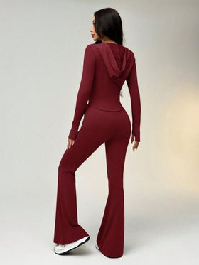 SHEIN EZwear طقم قطعتين من الملابس النشطة، شورت بسحاب وهودي محصور الخصر بلون صلب وبنطال متسع الساق