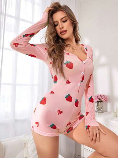 SHEIN بيجامة نسائية كاجوال أنيقة بأكمام طويلة وطبعة فراولة، تفاصيل مريحة وأنيقة، للخريف والشتاء