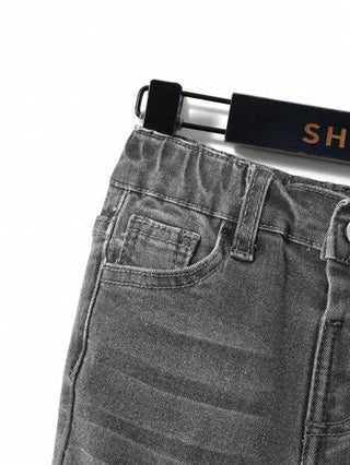 SHEIN بنطال جينز قطعة واحدة للأولاد، مريح وجذاب بتصميم غسيل داكن، مطاطي مناسب للارتداء اليومي والعودة إلى المدرسة