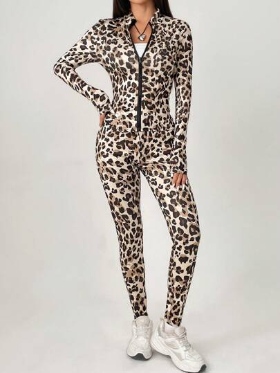 SHEIN PETITE بذلة رياضية قطعتين مطبوعة بنمط النمر، جاكيت محزمة وسروال ضيق