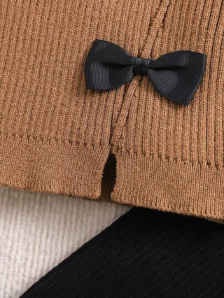 SHEIN 2 قطعة مجموعة فتاة طفل من كنزة صوفية صوفية بريشة بنية وبنطلون ذو أرجل واسعة، خصر مطاطي، مناسبة للخريف والشتاء