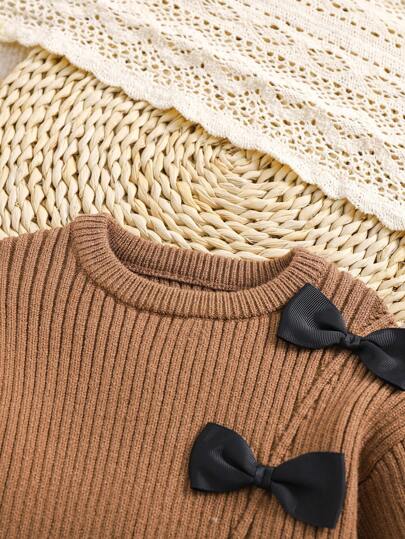 SHEIN 2 قطعة مجموعة فتاة طفل من كنزة صوفية صوفية بريشة بنية وبنطلون ذو أرجل واسعة، خصر مطاطي، مناسبة للخريف والشتاء