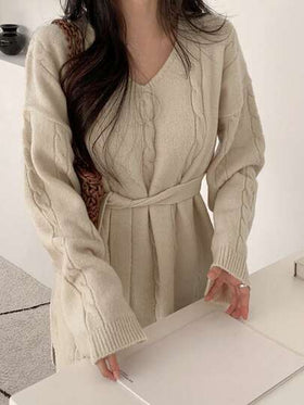 DAZY كنزة صوفية نسائية فضفاضة بياقة على شكل حرف V مع تصميم محبوك وخصر مربوط، ملابس نسائية للخريف