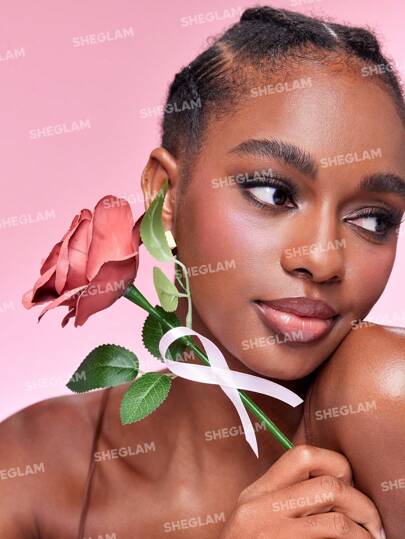 SHEGLAM بودرة أحمر الخدود الوردية من Pink Ribbon Rose أحمر خدود وردي مقاوم للماء يدوم طويلاً ذو صبغة عالية لا يتلاشى توهج طبيعي يدوم طويلاً مكياج خفيف الوزن للوجه حمره بلشر علامة تجارية جمال مكياج ميكب مستحضرات تجميل للنساء الفتيات مثالي لفصل الشتاء الربي
