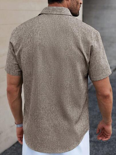 Manfinity CasualCool قميص كاجوال رجالي مصنوع من الكتان بتصميم مخطط، أكمام قصيرة، مناسب للارتداء اليومي في الصيف