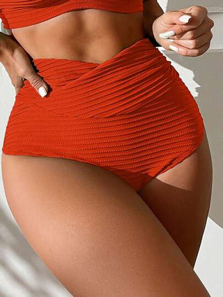 Swim Basics بيكيني نسائي مصنوع من نسيج مُنقط مع حمالات رفيعة، للاستخدام في الشاطئ والرحلات الصيفية