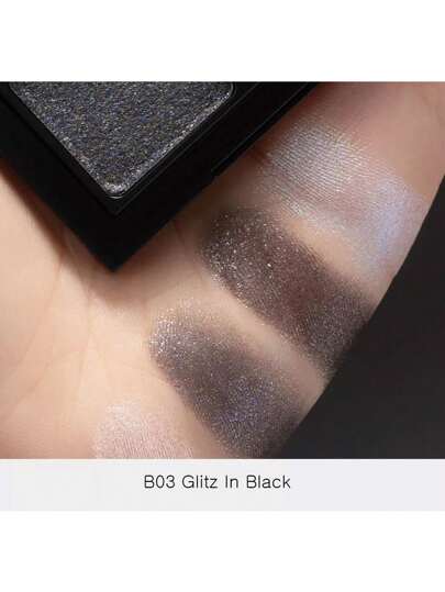 Rom&nd باليت ظلال العيون B03 GLITZ IN BLACK، باليت ظلال العيون الأساسية، 4 ظلال طبيعية للاستخدام اليومي، من X INAPSQUARE، ملمس مخملي، سهل الامتزاج، لون قوي، إنهاء مطفي ولامع، أداء لوني عالي، طويل الأمد، مكياج كوري، مستحضرات تجميل كورية، هدية
