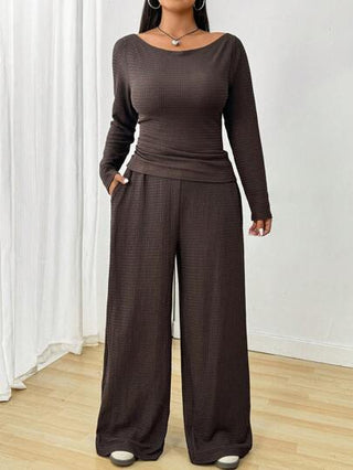 EZwear 2 قطعة طقم ملابس علوية كم طويل وبنطلون جيوب ذات نسيج بني مجعد للأحجام الكبيرة