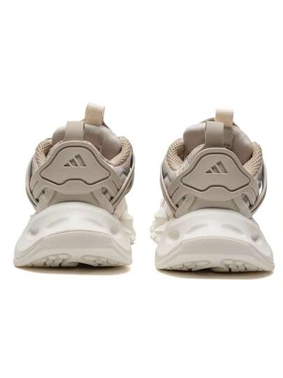 Adidas أحذية رياضية للركض خفيفة الوزن منخفضة الأعلى، أحذية رياضية كاجوال مريحة، للجنسين (XLG RUNNER DELUXE)