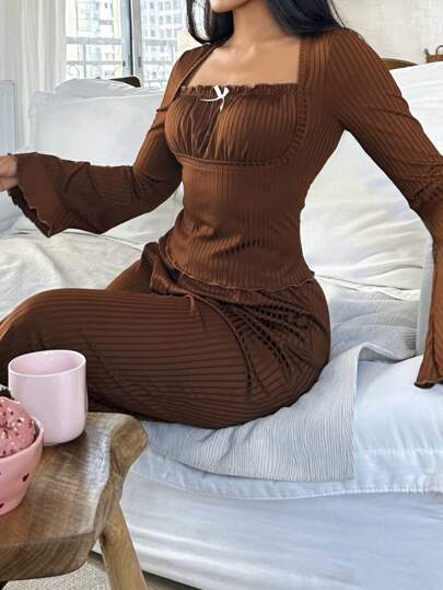 SHEIN طقم ملابس منزلية مكون من ملابس علوية بأكمام واسعة وبنطال، لون أحادي، ملابس مريحة للخريف والشتاء
