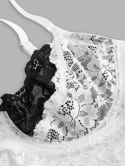 SHEIN ICON بكأس الدانتيل المزدوج الطبقات مع زخرفة الفيونكة ملابس داخلية جذابة
