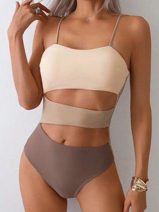 مايوه حريمي قطعة واحدة Swim بذلة سباحة قطع قصيرة للنساء منسوجة من أقمشة ملونة بالترقيع مثيرة ذات حمالات رفيعة وقطع فارغة مناسبة للصيف