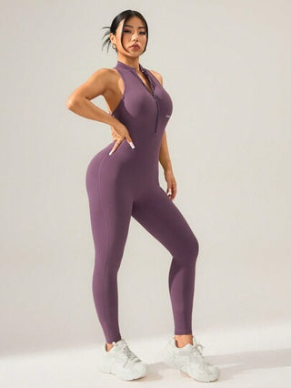 SHEIN Sport Gameset منصفة تنكرية مع هدب، ملابس علوية جملة مطبوعة عليه حروف ، بسوستة وإزار نصفي مناسبة للياقة البدنية اليومية بسروال