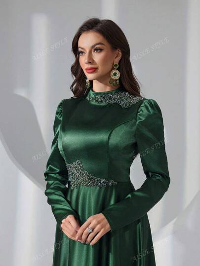 فستان سهرة طويل للنساء بأكمام طويلة عالي الخصر، رقبة وسط مزين بالخرز والزهور، مناسب للحفلات، حفلات الزفاف، السهرات الرسمية