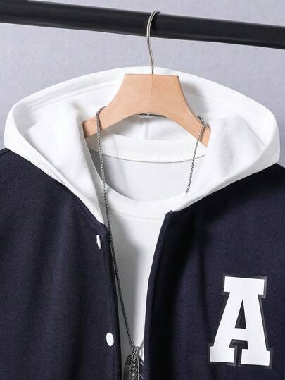 SHEIN Vacaura طقم من البلوفر المقنع بطبعة رسومية جامعية تحت أسلوب المراهقين، وبنطال طويل بتصميم اللحف