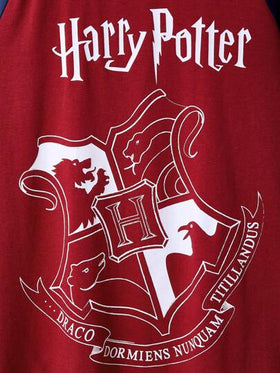 HARRY POTTER X SHEIN مجموعة 2قطعة: بنطلون منزلي وتيشيرت نصف كم متباين الألوان مطبوع عليه شارة وأحرف لفتى صغير، بنطلون بنمط مطبوع للراحة والنوم