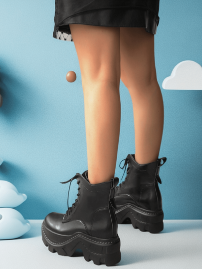 بوت كومبات بسحاب معقود للنساء بلون أسود، بتصميم كتف سميك وأصابع مدورة