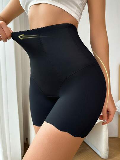 SuitURBody بنطلون قصير خصر عالي مقلم شكل اقواس