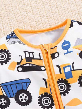 SHEIN Playful Pals قطعة واحدة جمبسوت نوم طويلة الأكمام مريحة للأطفال الصغار مطبوع عليها شاحنة كرتونية لطيفة، مناسبة للخريف والشتاء