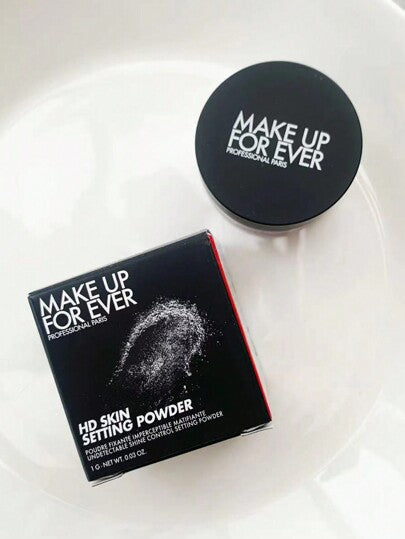 Make Up For Ever MAKE UP FOR EVER[ميني]مسحوق تثبيت البشرة HD #0.2 تصويبي بنفسجي 1جرام مسحوق تثبيت فضفاض دقيق للغاية، يقلل الإشراق الزائد لإنهاء مطفي ناعم يدوم 24 ساعة دون تكتل أو تعزيز للنسيج ، حتى على أنواع البشرة الجافة