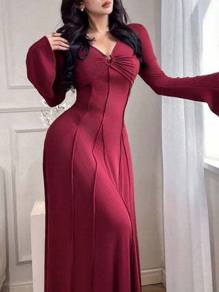 Mulvari فستان أنيق للنساء أحادي اللون بياقة على شكل حرف V وأكمام جرس ومتصل بأقراص