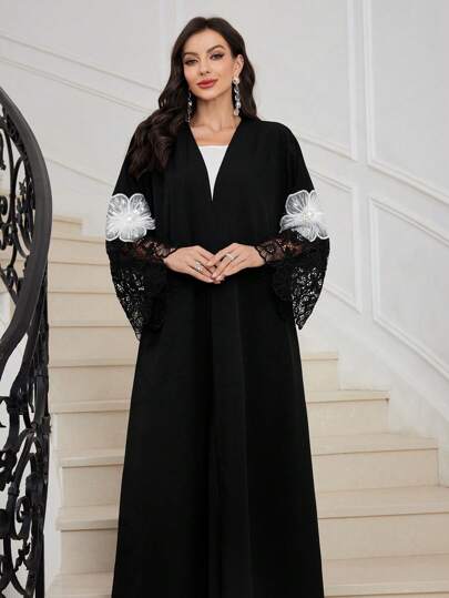 Al Najma العباءة العربية المطرزة للسيدات، قطعة واحدة فضفاضة مع أكمام مزينة بالدانتيل والتطريز والترقيع، عباءة عربية طويلة أكمام طويلة وموضة محتشمة للاستخدام اليومي العادي أو الحفلات