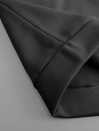 Manfinity Homme هودي كاجوال للرجال، بتصميم بسيط وأنيق، للارتداء اليومي بطبعة خطوط