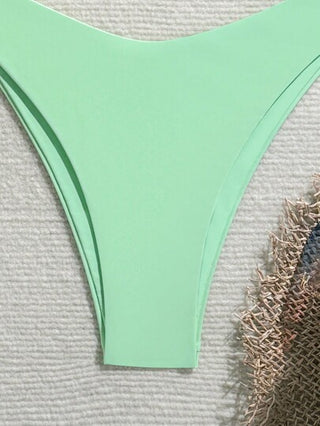 Swim طقم ملابس سباحة للنساء بحزام رفيع متقاطع وشورت قصير