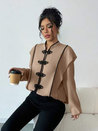Calvaya بلوزة سيدات طويلة الأكمام بنمط رسمي، طوق عمودي وأساور مكشكشة، أزرار كونتراست لون، بلوزة سيدات أنيقة للخريف/الشتاء