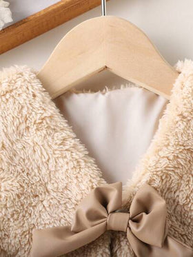 SHEIN Vintaside Kids 3 مجموعات تنورة فاخرة ناعمة لطفلة مع قبعة بيريه، ملابس خريف/شتاء