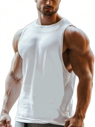 Manfinity Sport PWRUP ملابس علوية تنك رياضي للرجال بطباعة حرف بأسلوب حبيبي، رقبة دائرية، للتدريب، أبيض كامل، جرافيك، ملابس نشطة
