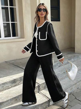 طقم حريمي قطعتين Frenchy مجموعة نسائية من قطعتين: جاكيت معرضة بشريط موزع وحواف اللون، أكمام طويلة، وصدرية وردة واحدة بجيوب معدنية، تشكيلة كاملة ذات ملمس، أنيقة، مناسبة للخريف/الشتاء، مرتدى للذهاب إلى المكتب والحياة اليومية