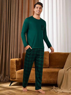 Manfinity Underwear&Sleepwear Basics بيجامة رجالية مكونة من قميص بياقة طاقم وجيب قطعة وبنطلون مطبوع بالكامل، ملابس خريف وشتاء