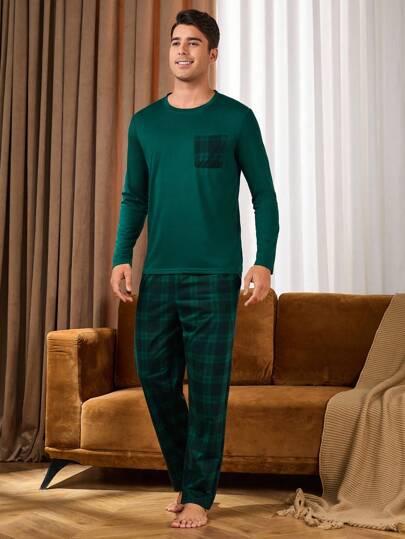 Manfinity Underwear&Sleepwear Basics بيجامة رجالية مكونة من قميص بياقة طاقم وجيب قطعة وبنطلون مطبوع بالكامل، ملابس خريف وشتاء