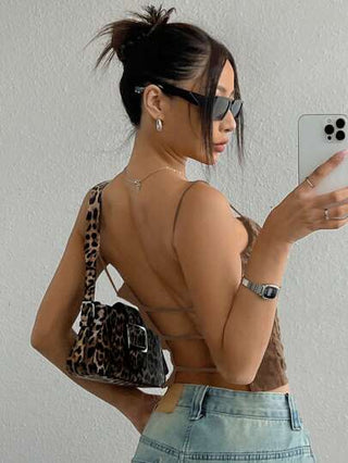 EZwear لباس علوي نسائية كاجوال بلا أكمام ذات لون واحد بتصميم بسيط وبسيط للارتداء اليومي